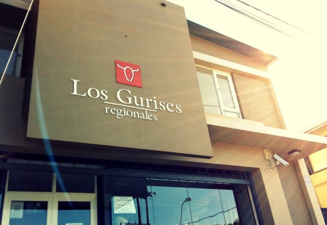 LOS GURISES